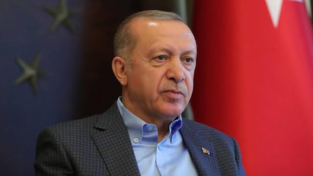 Recep Tayyip Erdoğan Kimdir? aslen nerelidir? kaç yaşında? biyografisi ve hayatı hakkında bilgiler.. Recep Tayyip Erdoğan Kimdir? aslen nerelidir? kaç yaşında? biyografisi ve hayatı hakkında bilgiler..
