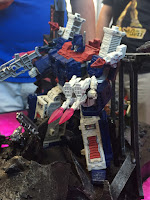 Ultra Magnus and Lionizer