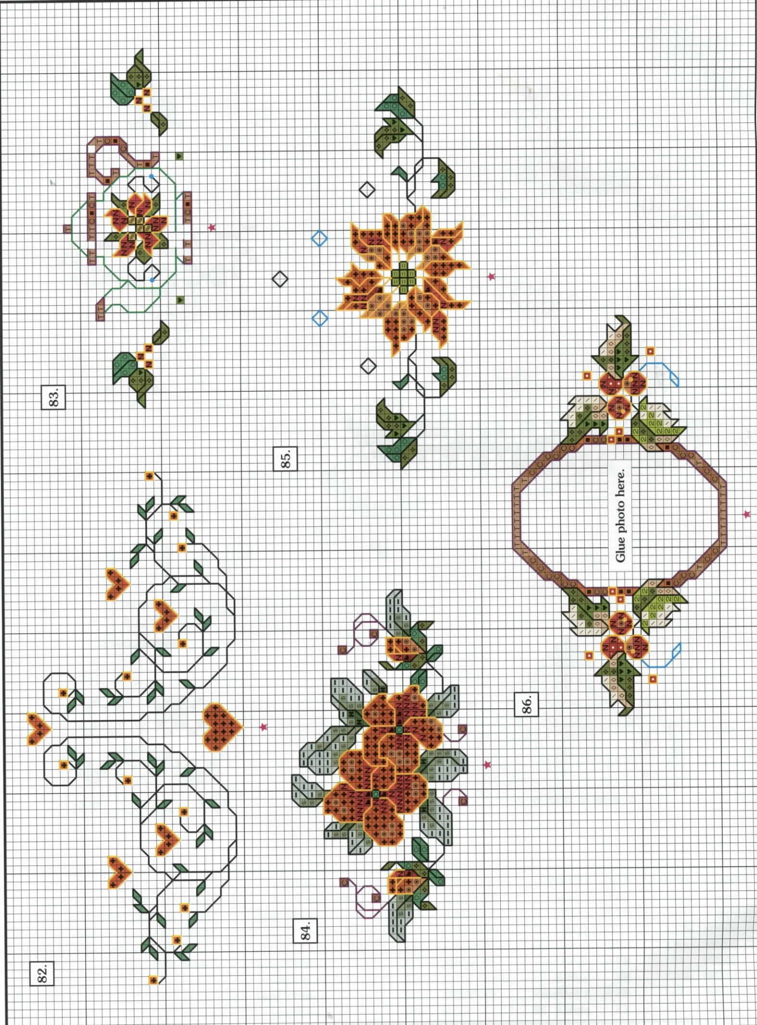 Схемы миниатюрной вышивки. Новогодние миниатюры вышивка. Схемы микровышивки. Винтажные мини вышивки. Маленькие вышивки крестом украшения.