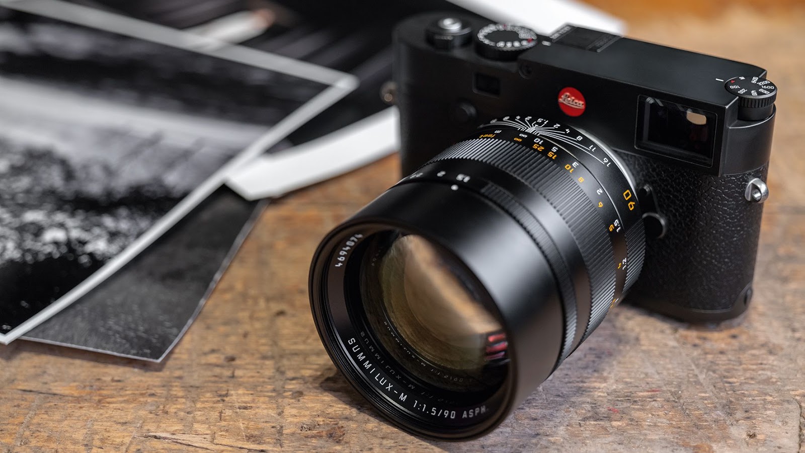 Leica Summilux-M 90mm f/1.5 ASPH с фотоаппаратом Leica