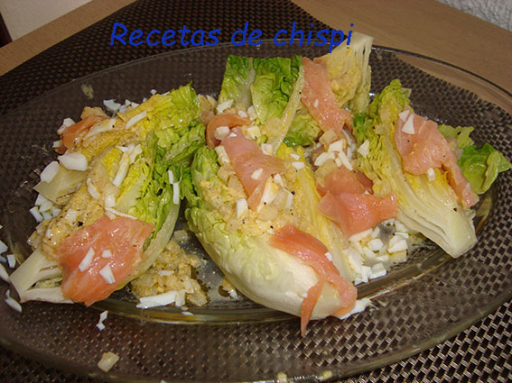 ENSALADA DE COGOLLOS CON SALMÓN