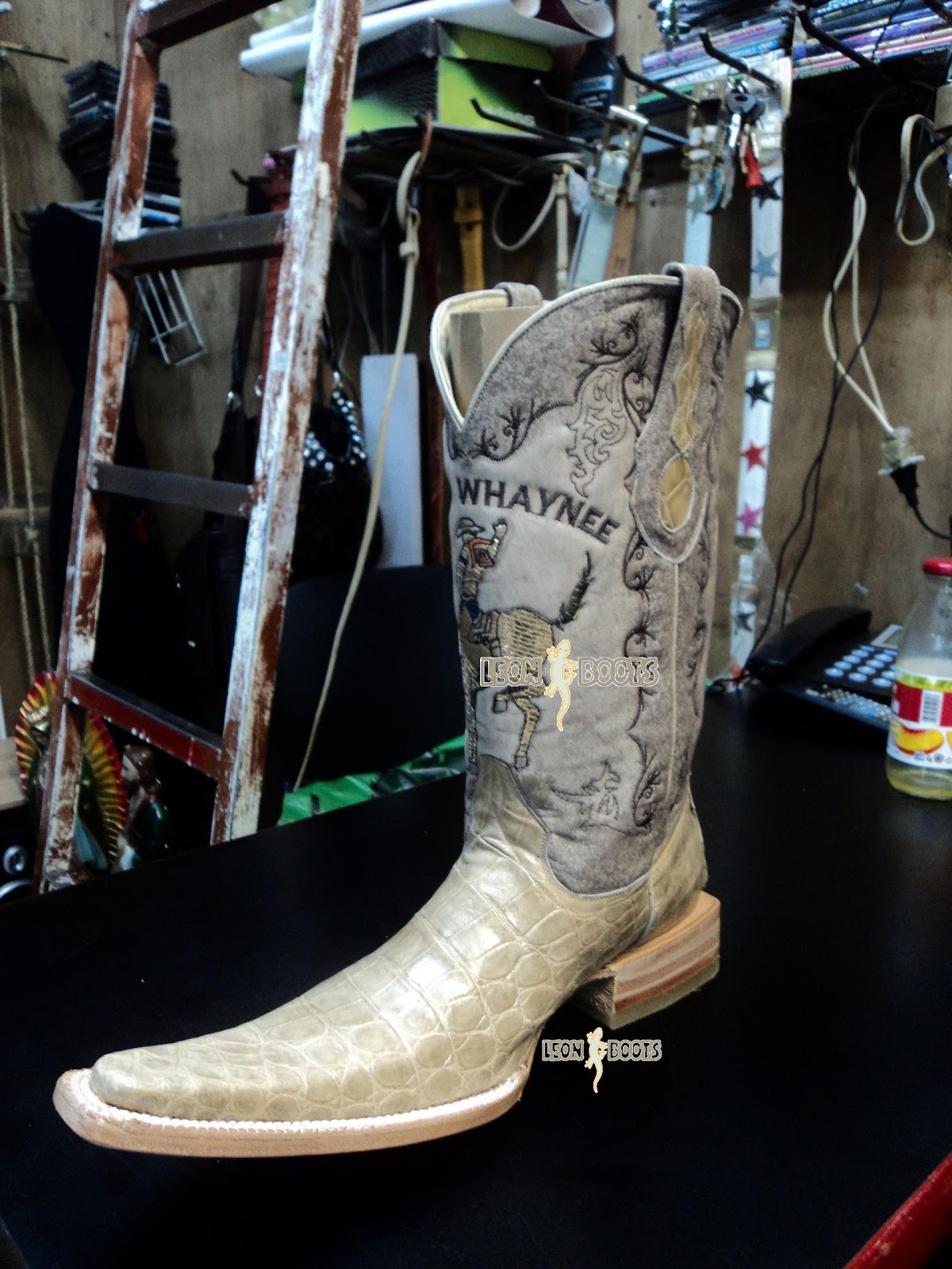 LEONBOOTS: BOTAS PANZA COCODRILO HORMA VERSACE LARGE