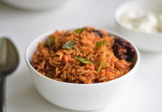 Puliyogre recipe - tamarind rice recipe