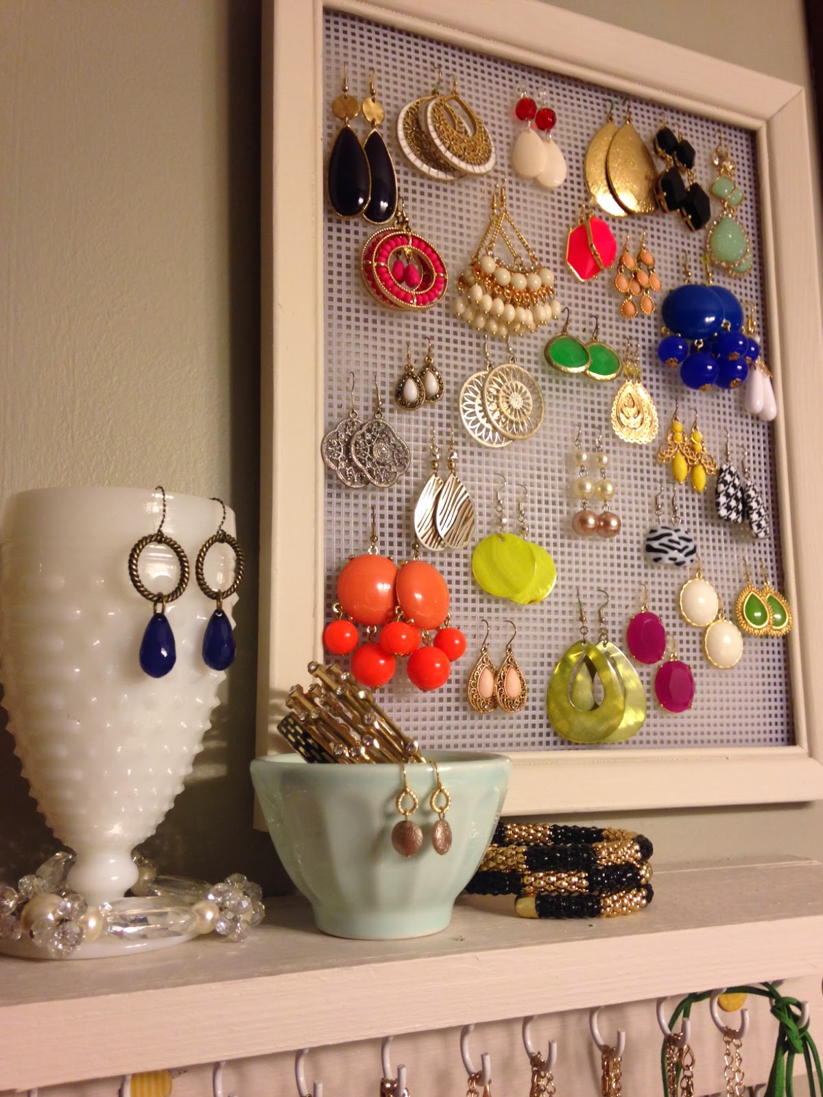 Working on My Forever: DIY Jewelry Organization!