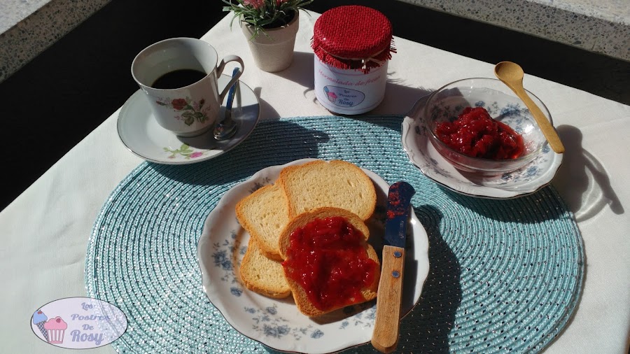 mermelada de fresas naturales, sin lactosa, sin glúten, sin químicos, vegana, vegetariana, sin gomas, sin aceite de palma