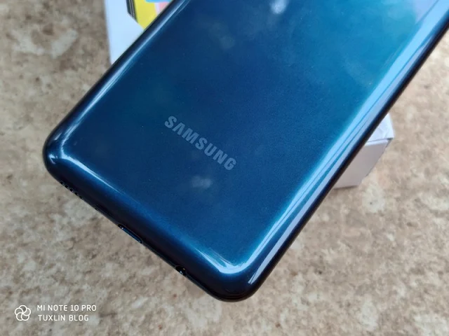 Desain Samsung Galaxy M31