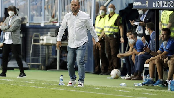 José Alberto - Málaga -, sobre la expulsión de Escassi: "La roja es demasiado rigurosa"