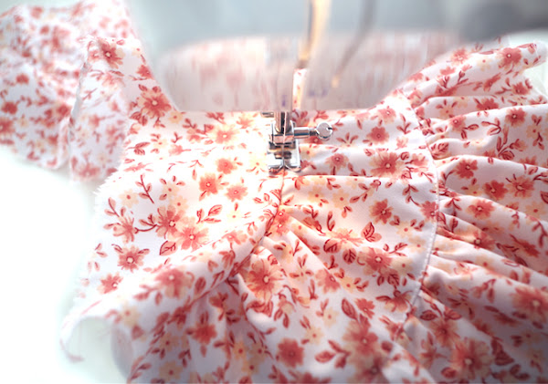 costura de refuerzo sobre cada parte unida