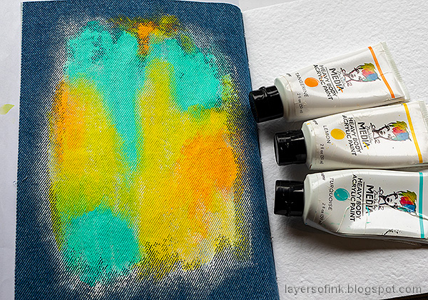 Layers of ink - Denim and Acrylic Paint Background Tutorial by Anna-Karin Evaldsson. Paint with acrylic paint.