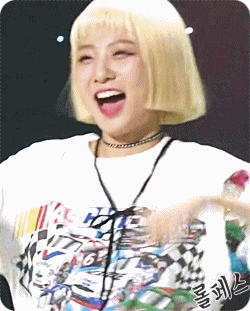 볼빨간 사춘기 안지영.gif | 인스티즈