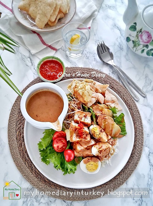 Indonesian National Food Recipe - GADO GADO / Resep gado-gado khas Surabaya  | Çitra's HOme Diary. #indonesiansalad #indonesiangadogadorecipe #indonesianfoodrecipe #veganrecipe #tofu #resepgadogado #gadogadosurabaya #rujak #howtomakegadogado