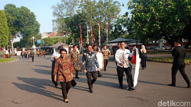 Prediksi Terbaru Kabinet Indonesia Maju Jokowi-Ma'ruf Amin Prediksi Terbaru Kabinet Indonesia Maju Jokowi-Ma'ruf Amin