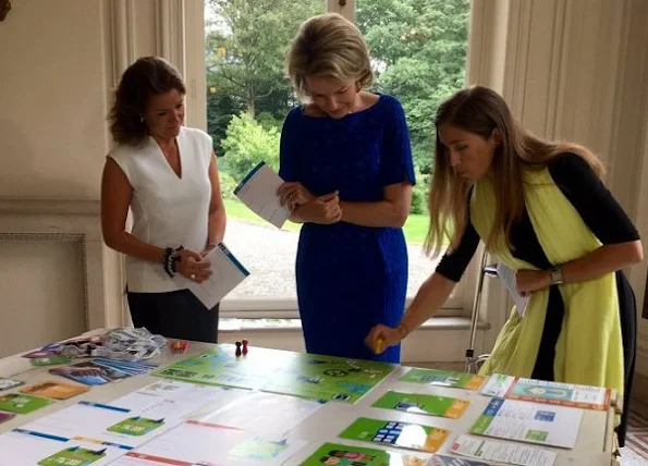 Queen Mathilde, Heidi De Pauw, Child Focus -Center for Missing and Sexually Exploited Children, started new campaign of Dossier 116 000, Natan lace dress