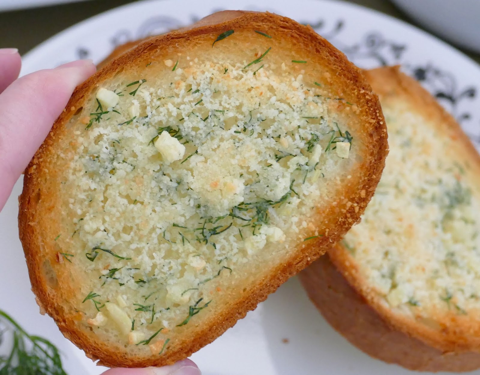 Parmesan Dill Garlic Bread Recipe