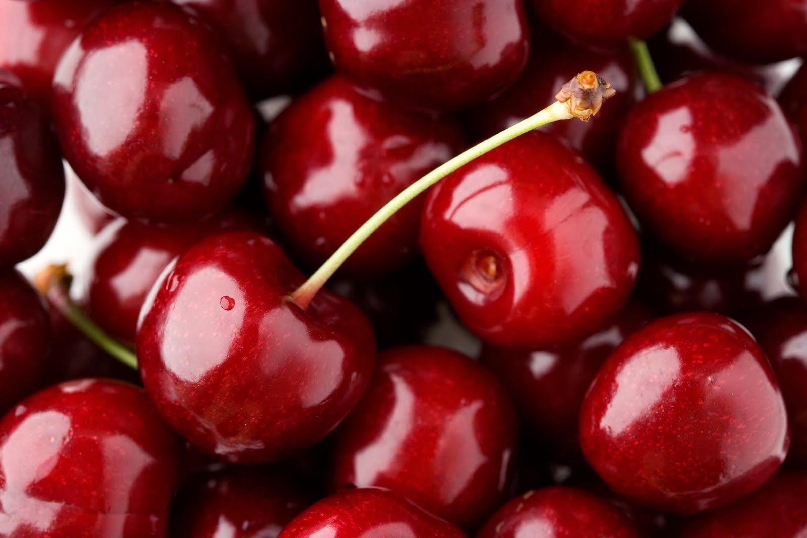 QlinArt Frozen Cherries Are Cool Summer Treats