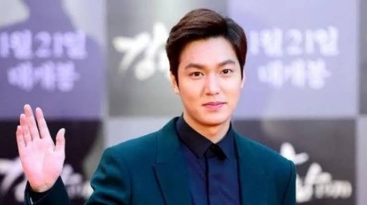 √ Biodata Lee Min Ho, Biografi, Profil Lengkap, Karir, Fakta, Keluarga