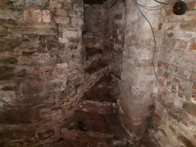 Image - Renovating the stone cellar of a listed building