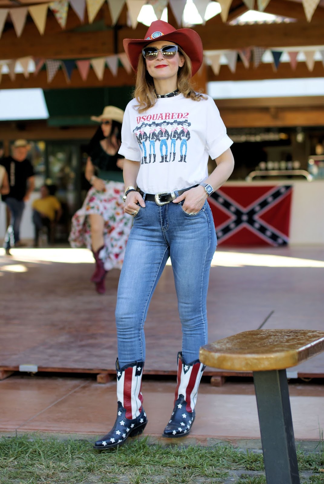 Country line dancing in a Country Western style outfit on Fashion and Cookies fashion blog, fashion blogger style