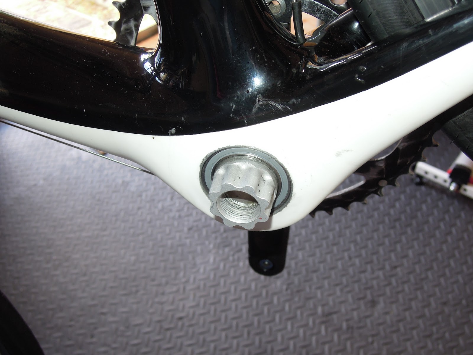 Bobs Bike Shed Fitting BB30 bearings