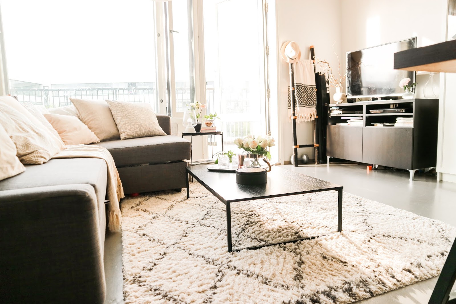 Big mamas home by Jenni S. Kotona taas, reissun jälkeen Big mamas home by Jenni S. Kotona taas, reissun jälkeen