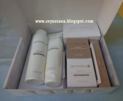 Review Optimals Even Out Skincare Set