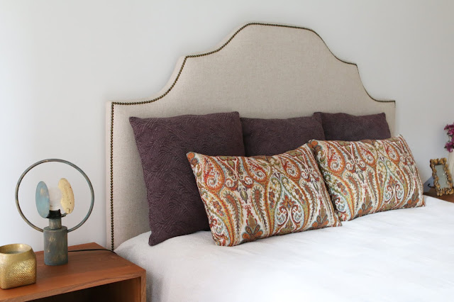 cama com desenho na cabeceira e tachas decoradora interiores porto perfect home interiores