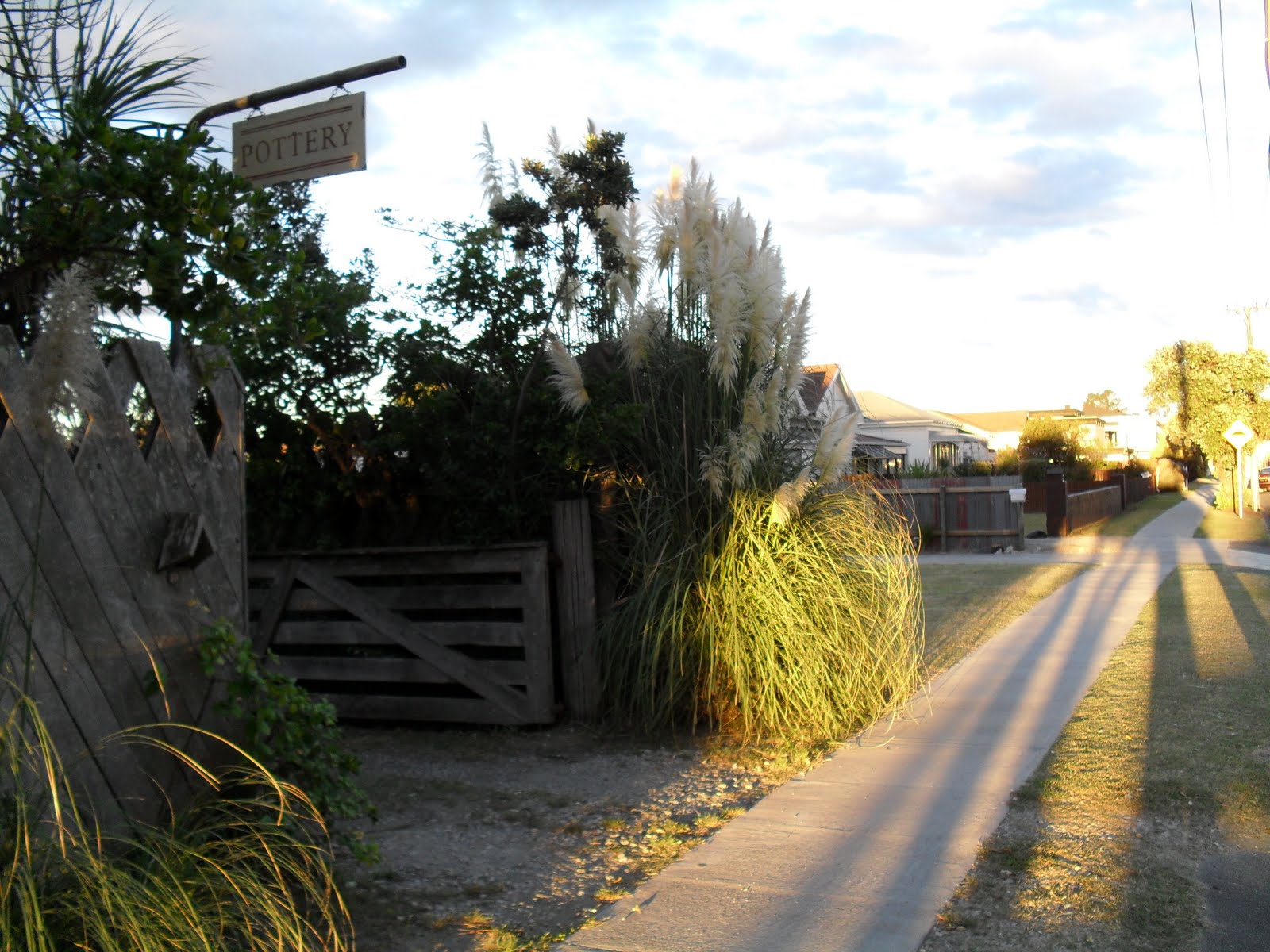 huw-lloyd-pottery-huw-lloyd-pottery-poverty-bay-new-zealand