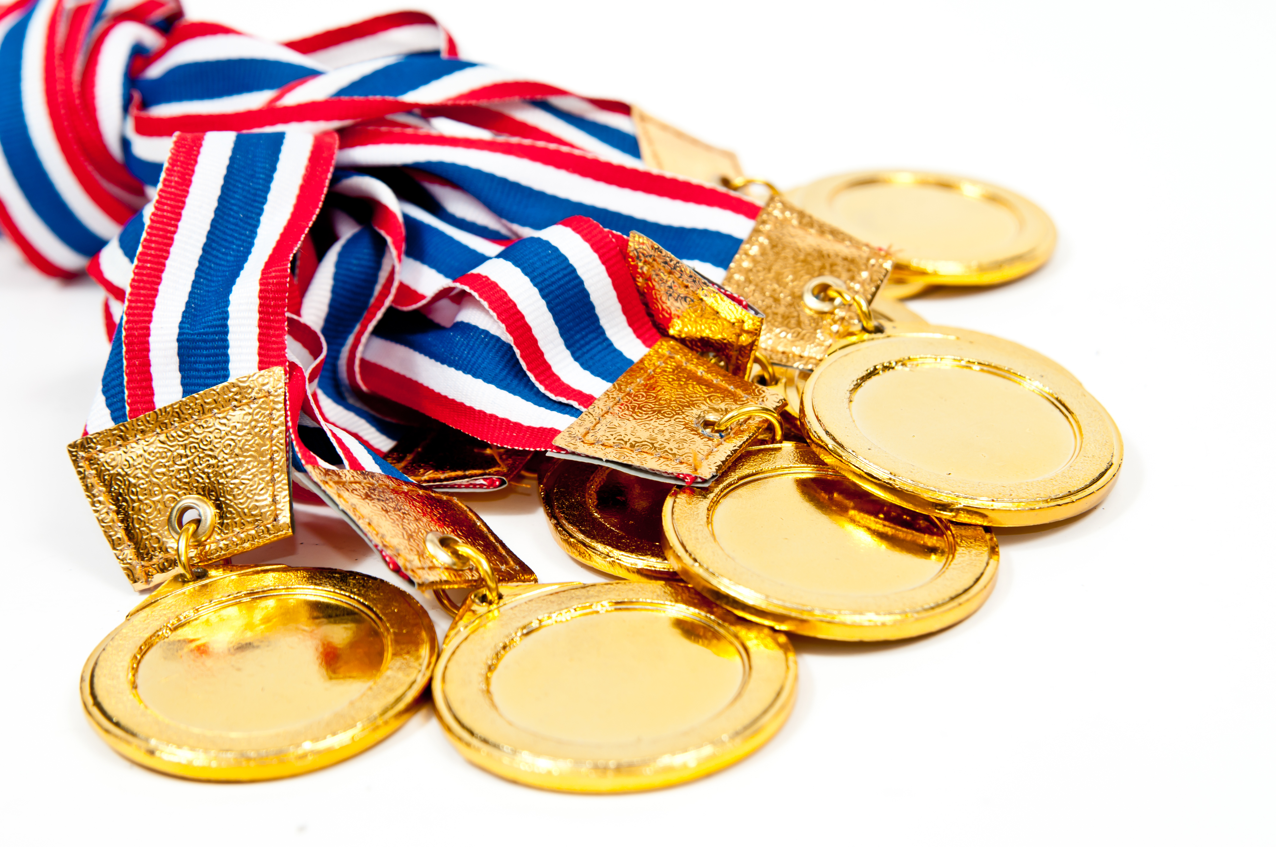 Завоевали 2 золотых медали. Золотая медаль. Медали спортивные. Медаль золото. Спортивная победа медали.