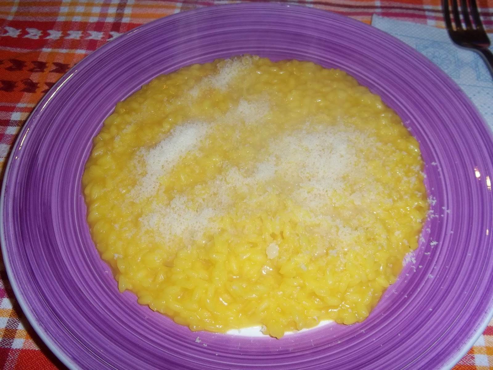 risotto giallo allo zafferano e parmigiano