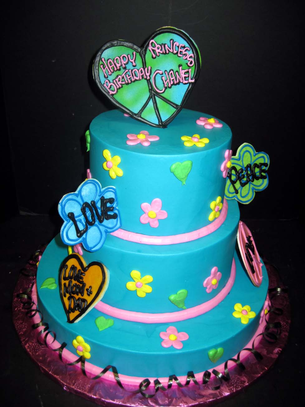 Hansen's Cakes It's always fun here at Hansen's Cakes!