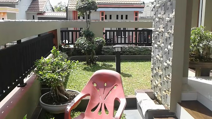 TAMAN RUMAH KECIL YANG SEJUK DAN CANTIK