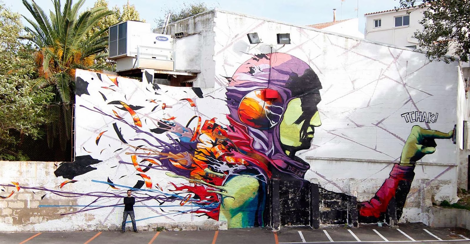 Yellowmenace Caratoes International Streetart Vagabond