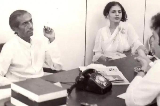 Devyani Chaubal and Haji Mastan talking to an actor