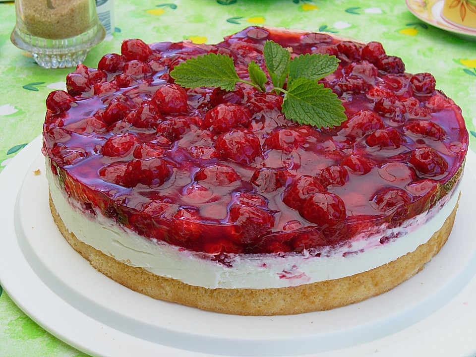 Kochen & Backen & Genießen: Frische Himbeertorte mit Schmand Kochen & Backen & Genießen: Frische Himbeertorte mit Schmand