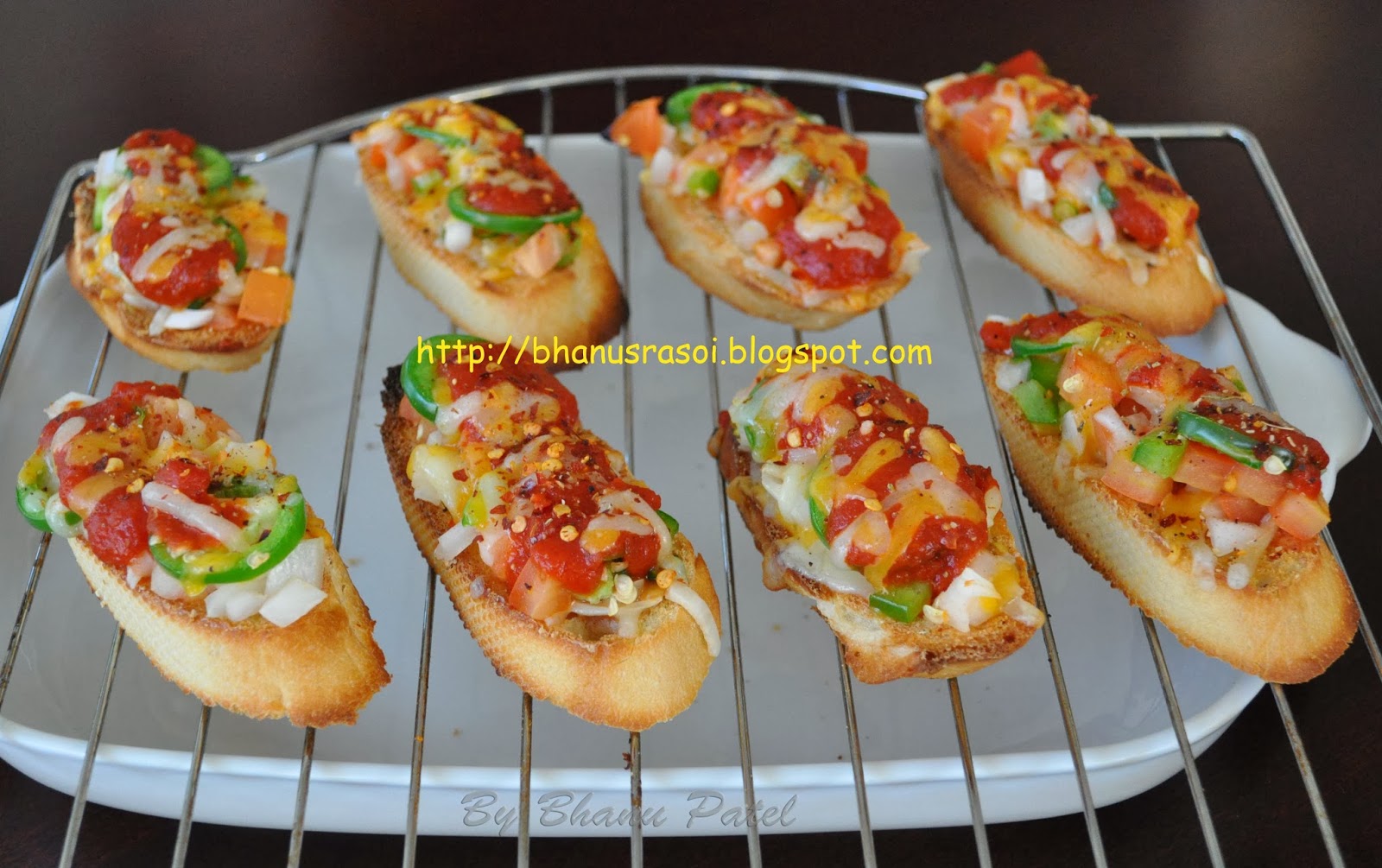 Bhanu�s RasoiA Little Spice of Heaven CROSTINI PIZZA