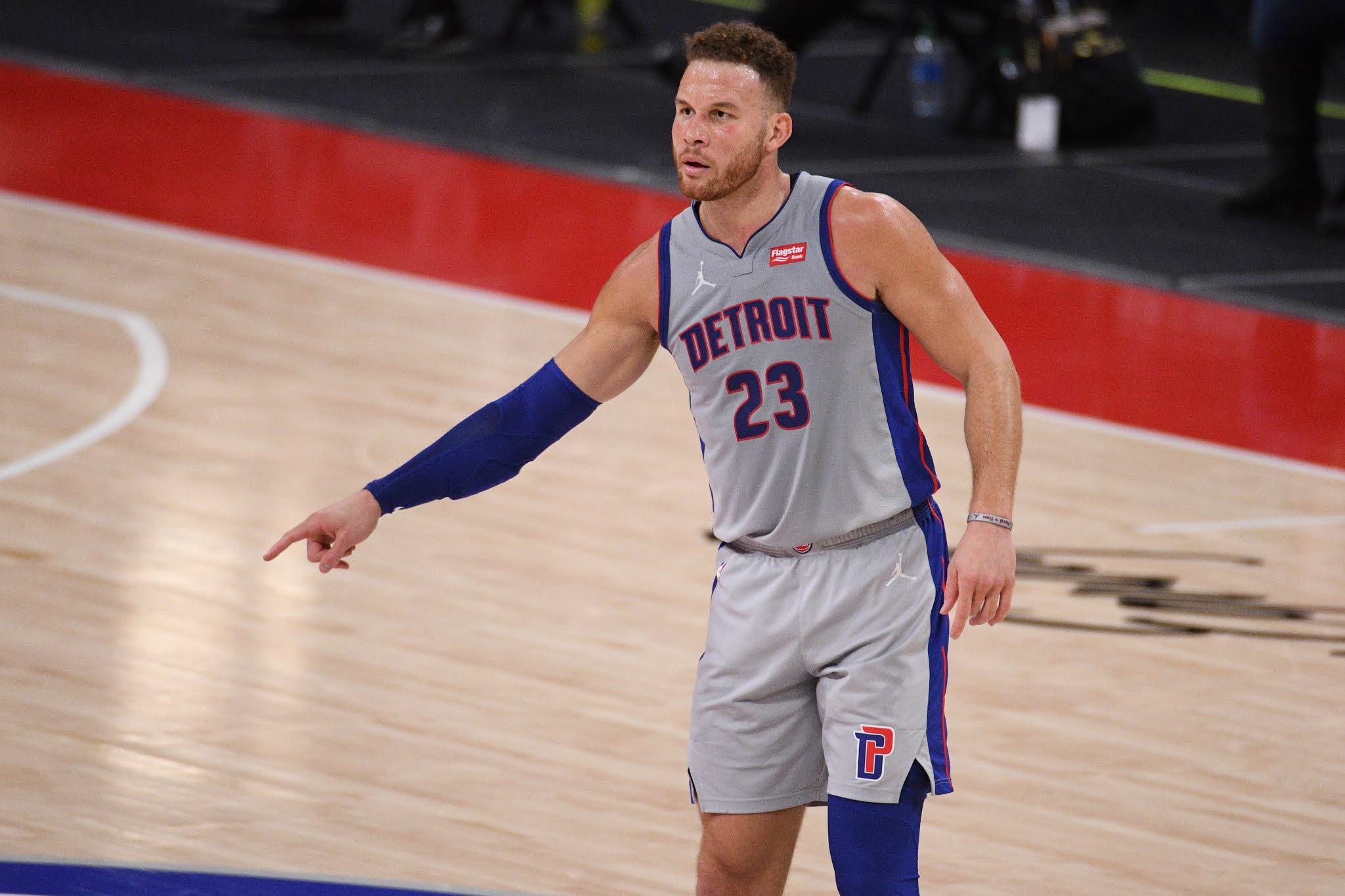 Pistons Buyout Blake Griffin.