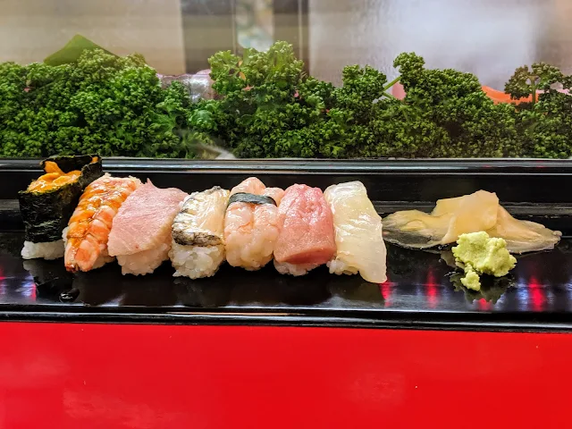 What to eat in Japan: sushi