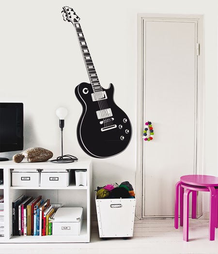 Not for boring: Decoración con guitarras