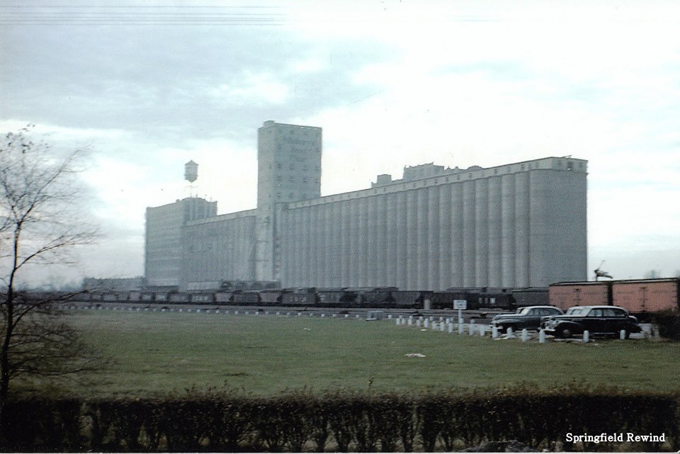 Towns and Nature Springfield, IL Flour (Pillsbury) Mill and Illinois