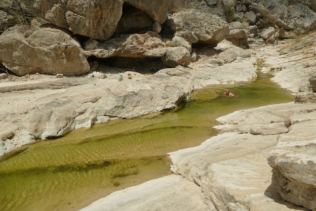 Панасоник и Макита: сверлим дыры в Омане Панасоник и Макита: сверлим дыры в Омане