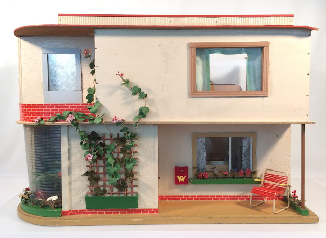 vintage dollhouses