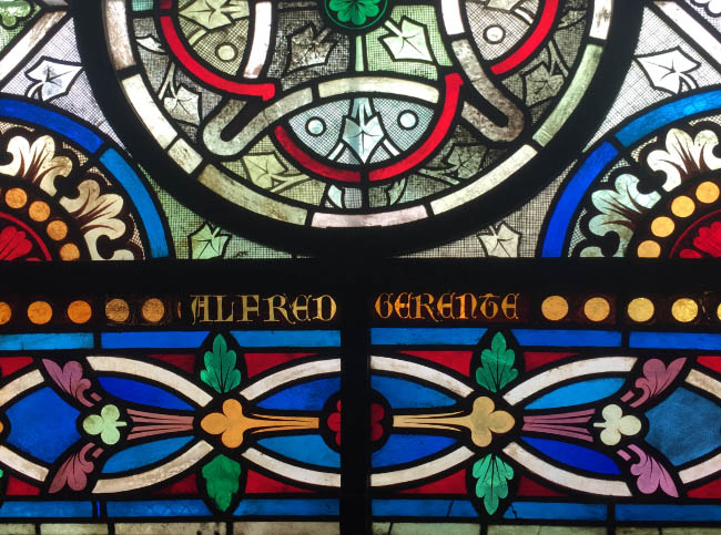 Una goccia di colore: vetrate dell'Abbazia di Saint Denis