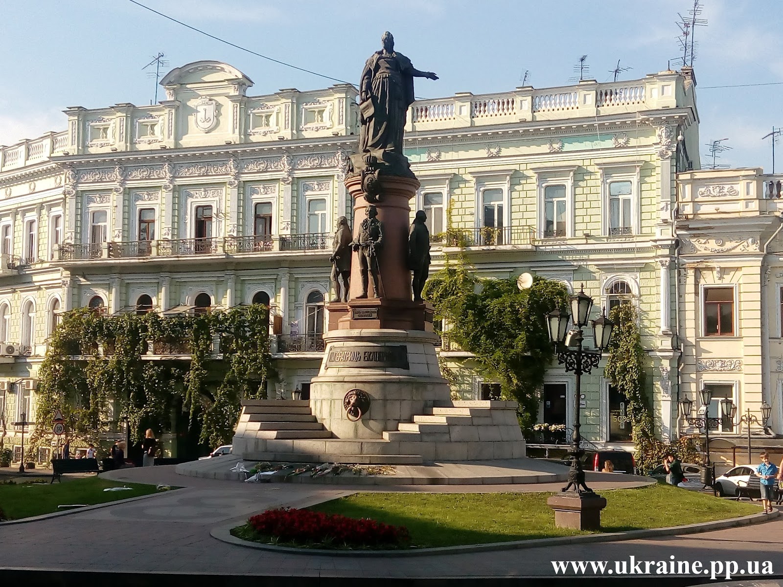 Памятник Екатерине Памятник Екатерине