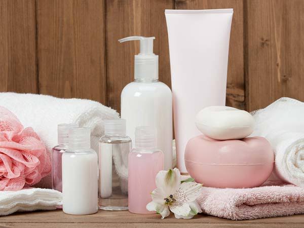 أطقم للعناية بالبشرة أطقم للعناية بالبشرة