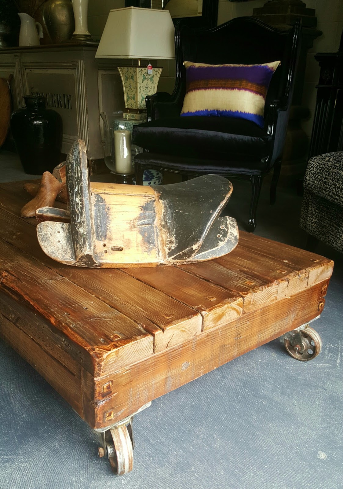 Charcoal Interiors Style In The City CUSTOM MADE DINING TABLES