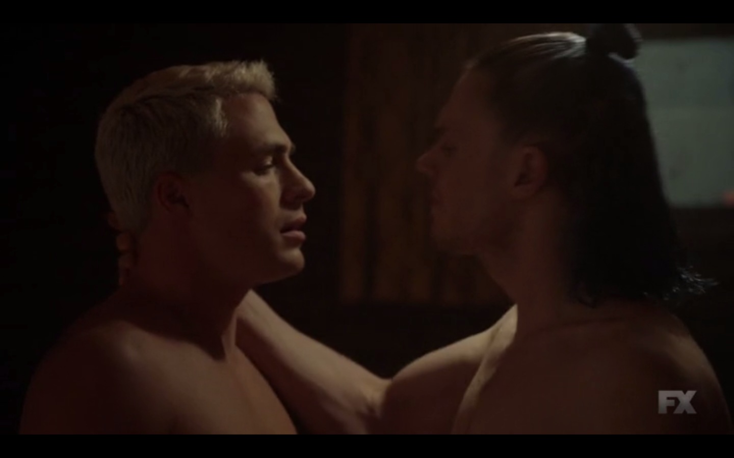 Evan Peters Gay, Shirtless Scene In American Horror Story