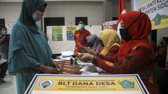 Penerima BLT Dana Desa Diprediksi Meleset 4,5 Juta Keluarga Penerima BLT Dana Desa Diprediksi Meleset 4,5 Juta Keluarga