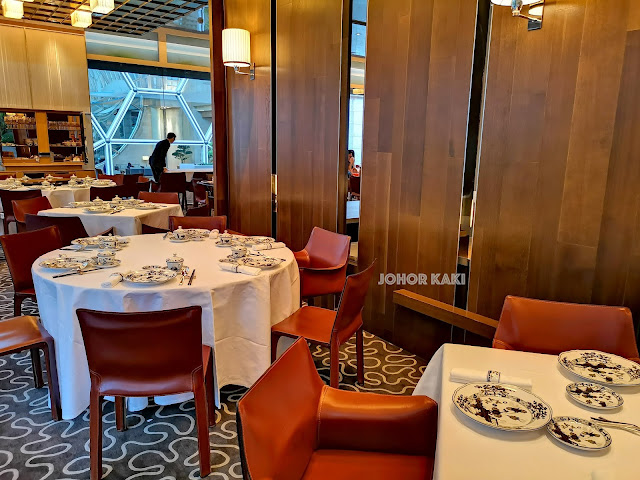Delightful Contemporary Cantonese @ Summer Pavilion Restaurant in Ritz-Carlton Millenia Singapore Summer Pavilion Restaurant in Ritz-Carlton Millenia Singapore