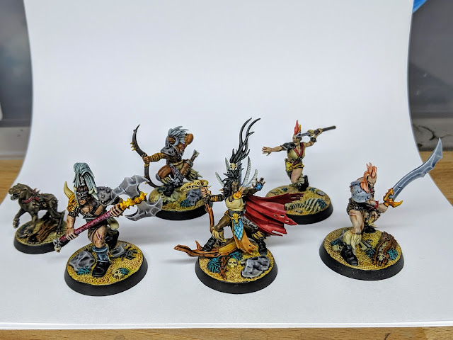 I acutally picked out the scars with various colours to try and mix up how \'fresh\' they are Finished Warband angle 1