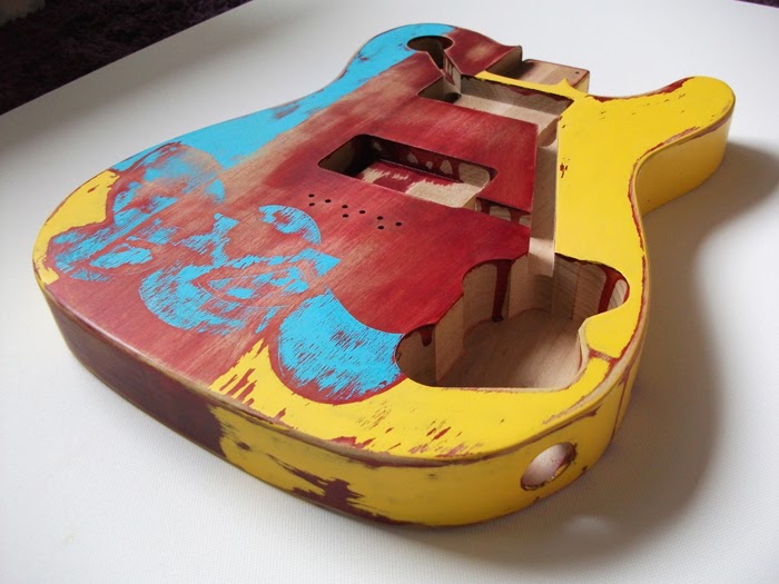 guitar1-b.jpg guitar1-b.jpg